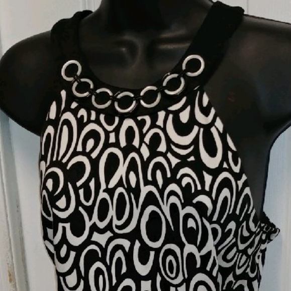 Evan- Picone halter style dress - Picture 5 of 8
